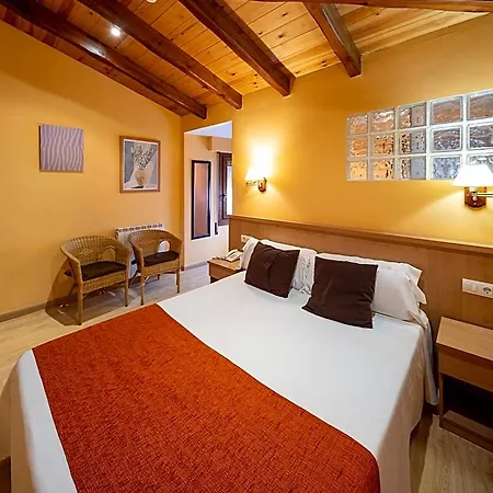 Ripoll Hotel 3*