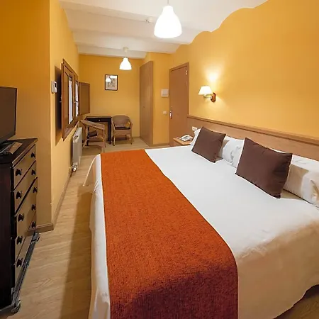 Ripoll Hotel 3*